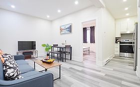 Cozy Stays Free 10 Cad Daily Breakfast Voucher Per Guest Decarie Snowdon Metro 12 Mins Downtown Effective Reservation Made After September 07